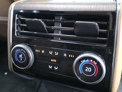 2023 LAND Rover RANGE ROVER — миниатюра 17