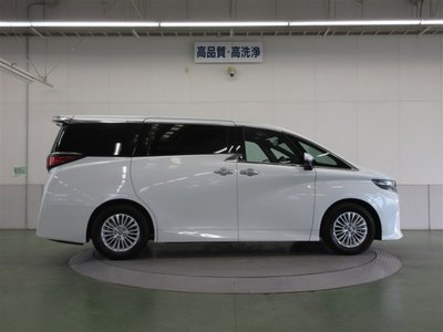 2024 Toyota ALPHARD photo 5