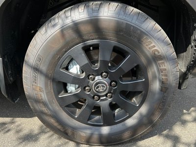 TOYOTA LAND CRUISER 250 - 7