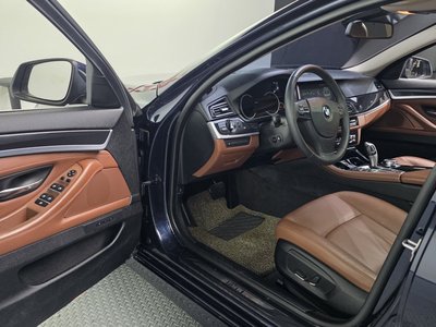 BMW 5 SERIES - 10