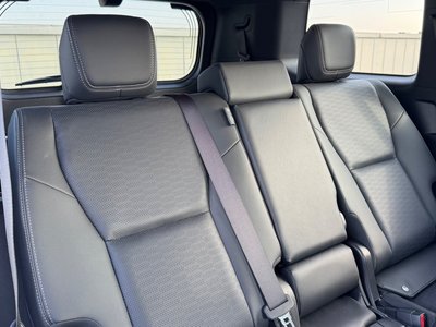 TOYOTA LAND CRUISER 250 - 7