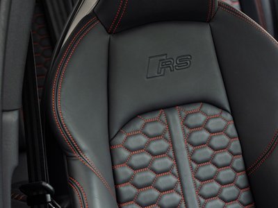 2021 AUDI RS4 AVANT — фото 3