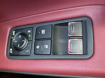 صورة مصغرة 21 لـ 2020 Lexus LC