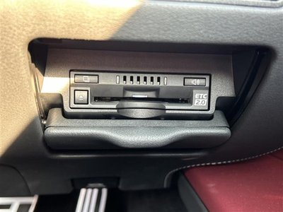 صورة مصغرة 11 لـ 2020 Lexus LC