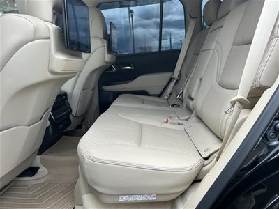 صورة مصغرة 26 لـ 2024 Toyota LAND CRUISER 300