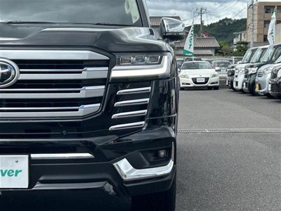 صورة مصغرة 35 لـ 2024 Toyota LAND CRUISER 300