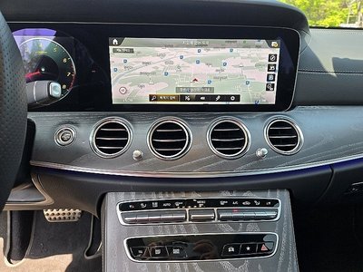 MERCEDES-BENZ E-CLASS - 8