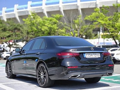 MERCEDES-BENZ E-CLASS - 6