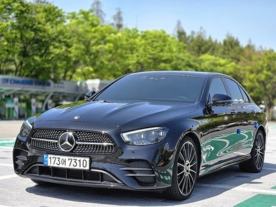 MERCEDES-BENZ E-CLASS - 1