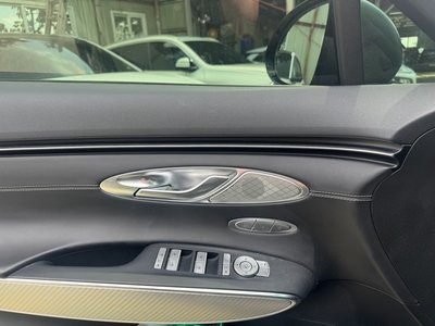 صورة 9 لـ 2022 Genesis GV70