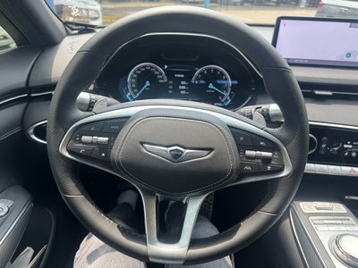 صورة 5 لـ 2022 Genesis GV70