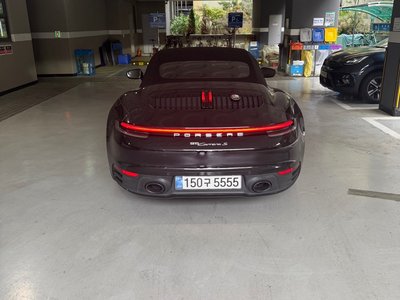 PORSCHE 911 - 8