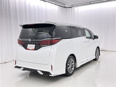 2023 Toyota ALPHARD — фото 7