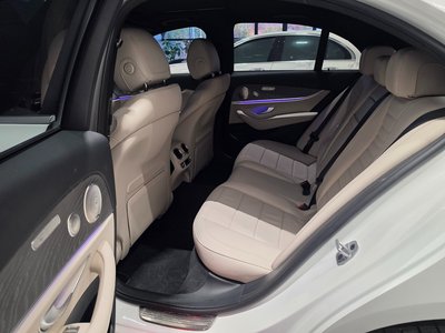 MERCEDES-BENZ E-CLASS - 10