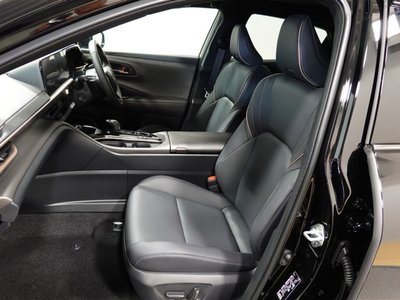 2025 Toyota CROWN SPORT photo 6