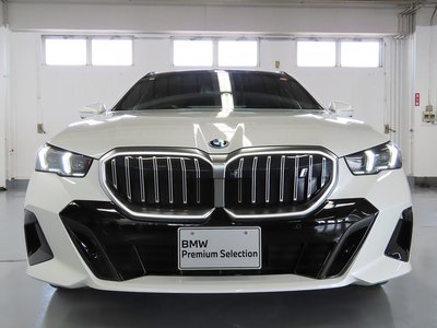 BMW I5 TOURING - 9