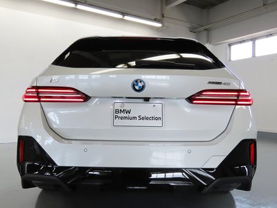 BMW I5 TOURING - 10