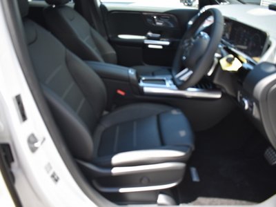 2025 Mercedes-BENZ GLA — миниатюра 12