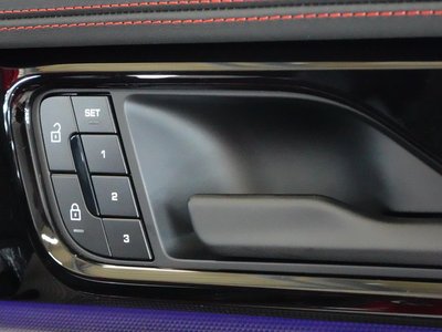 2025 Porsche PANAMERA 缩略图 12