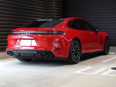 2025 Porsche PANAMERA 照片 3