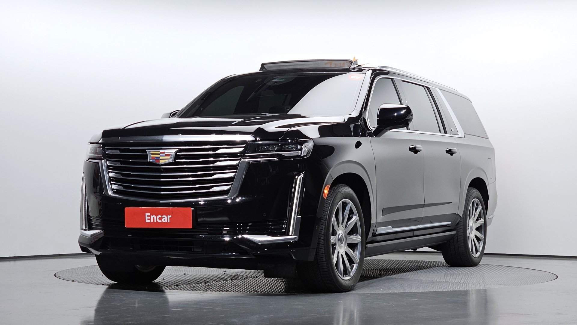 CADILLAC ESCALADE 5TH GENERATION - View 1