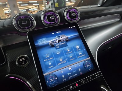 MERCEDES-BENZ GLC - 7