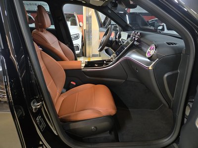 MERCEDES-BENZ GLC - 10