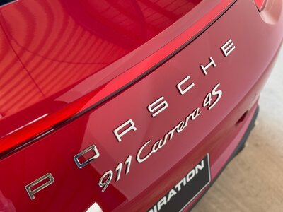PORSCHE 911 - 10
