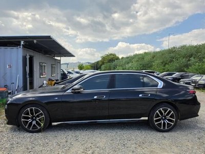 صورة 2 لـ 2024 BMW 7 SERIES