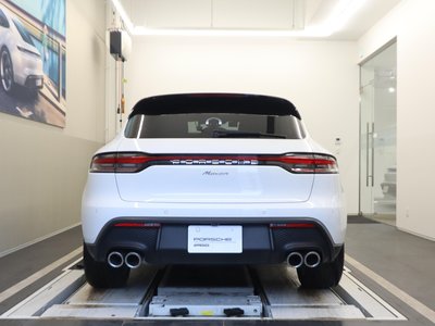 صورة 6 لـ 2023 Porsche MACAN