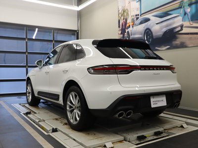 صورة 5 لـ 2023 Porsche MACAN