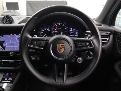 2023 Porsche MACAN — миниатюра 14