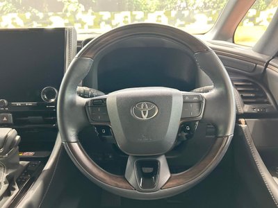 2024 Toyota ALPHARD — миниатюра 12