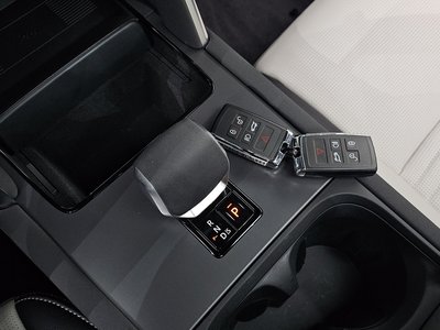 LAND ROVER DISCOVERY SPORT - 9