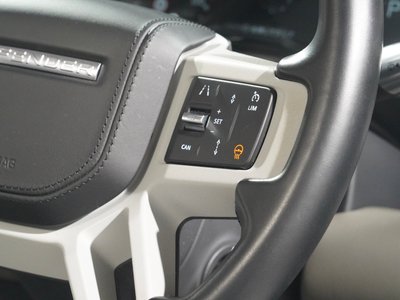 LAND ROVER DEFENDER - 6