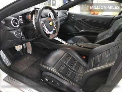 FERRARI CALIFORNIA T - 3