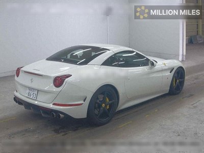 FERRARI CALIFORNIA T - 5