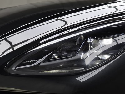 صورة 9 لـ 2020 Porsche MACAN