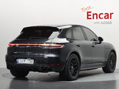 صورة 4 لـ 2020 Porsche MACAN