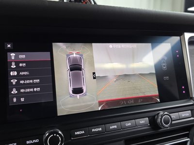 2020 Porsche MACAN thumbnail 20