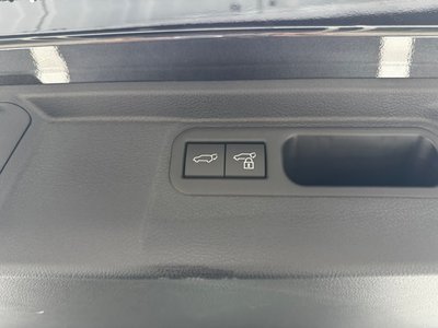 2025 Lexus LM — миниатюра 66