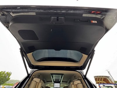2025 Lexus LM — миниатюра 65