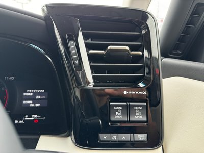 2025 Lexus LM — миниатюра 19