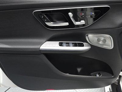 صورة مصغرة 14 لـ 2023 Mercedes-BENZ GLC