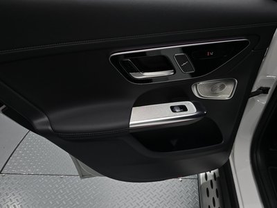 صورة مصغرة 15 لـ 2023 Mercedes-BENZ GLC