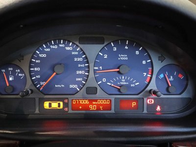 BMW ALPINA B3 TOURING - 10