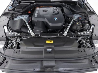 صورة 7 لـ 2025 BMW 5 SERIES