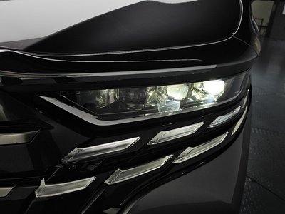 2024 TOYOTA ALPHARD photo 10
