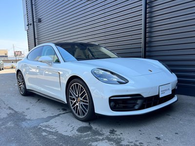 PORSCHE PANAMERA - 9