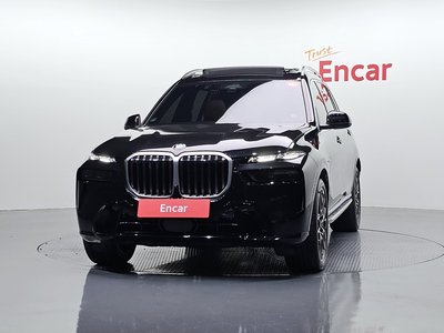 2025 BMW X7 照片 2